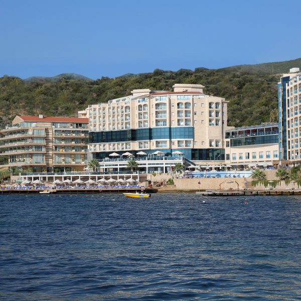 Charisma De Luxe Hotel Transfer