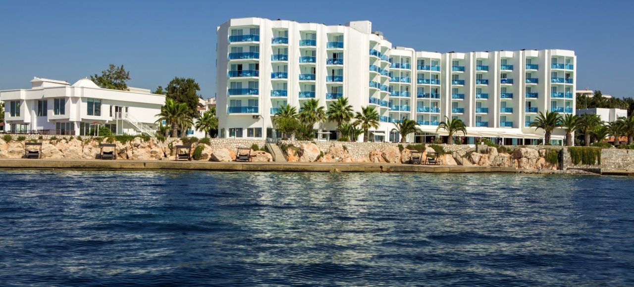 Le Bleu Hotel & Resort Transfer