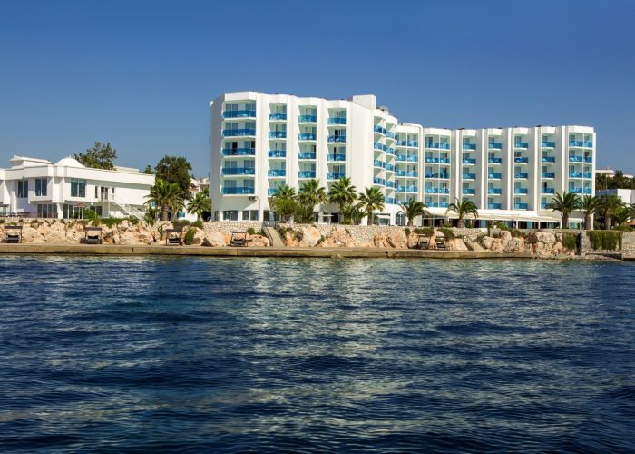 Le Bleu Hotel & Resort Transfer