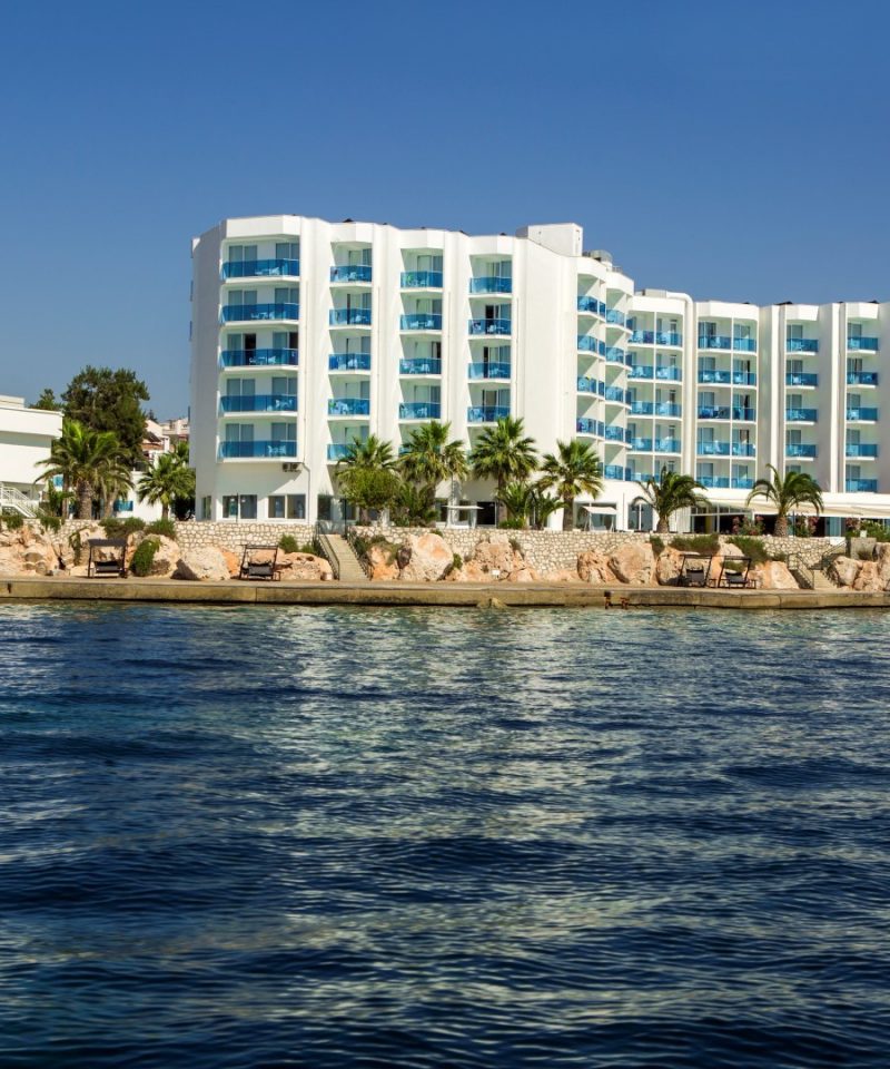 Le Bleu Hotel & Resort Transfer